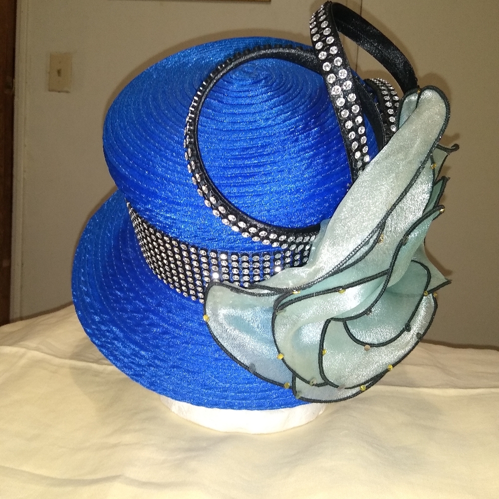 Hat, Church,whatever. - Picture 2 of 4
